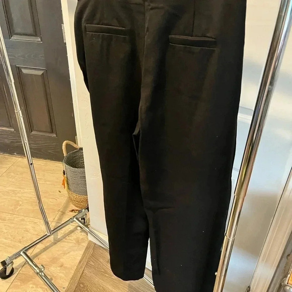 Soft and Stylish Black Pants - Size 16 - Picture 2 of 5